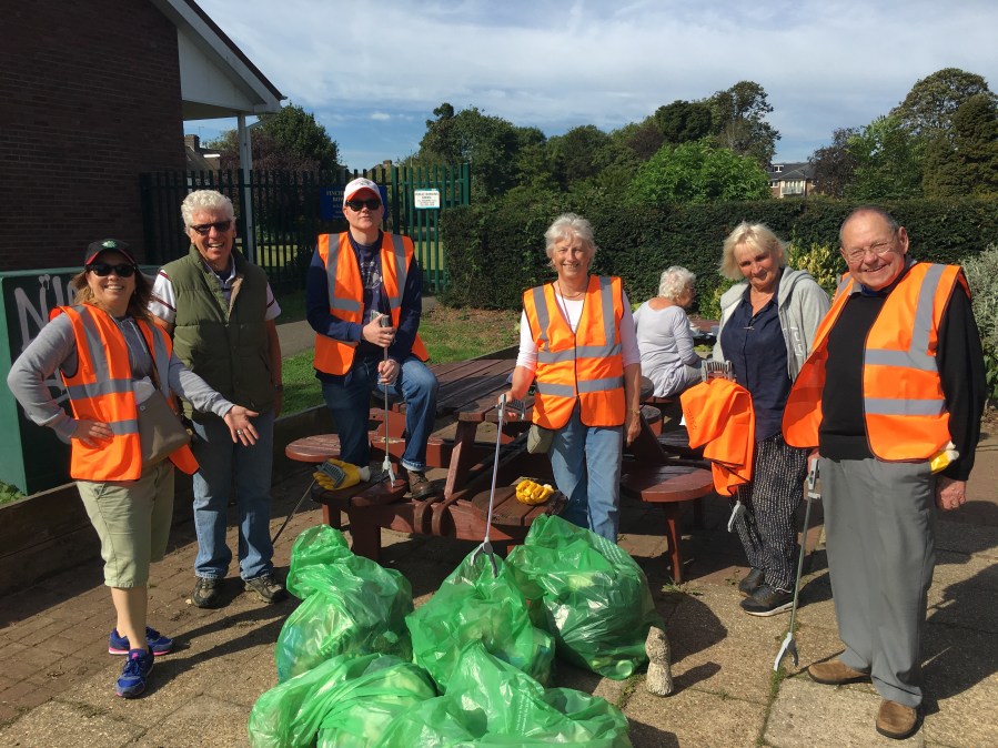 litter-pick-victoria-park-finchley-3